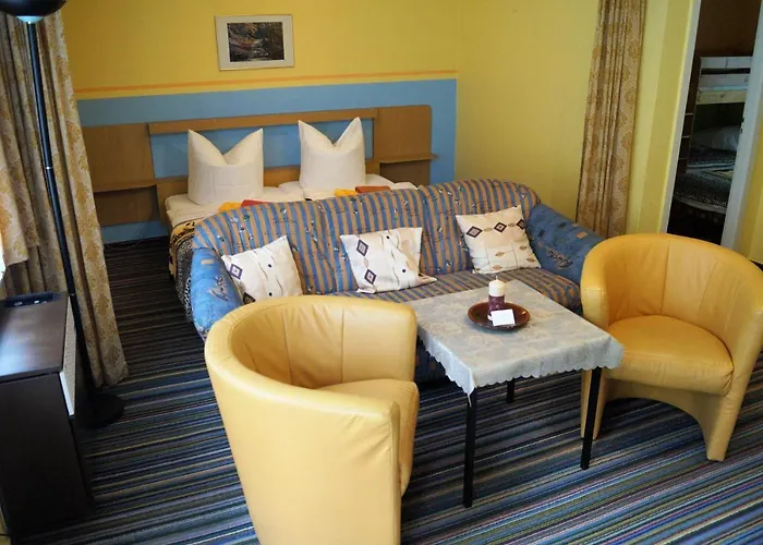 Ferienhaussiedlung Am Chossewitzer * Friedland (Brandenburg)